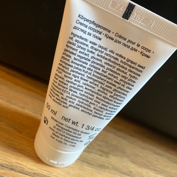 DR. BARBARA STURM Anti- AGING Body Cream - Picture 3 of 5